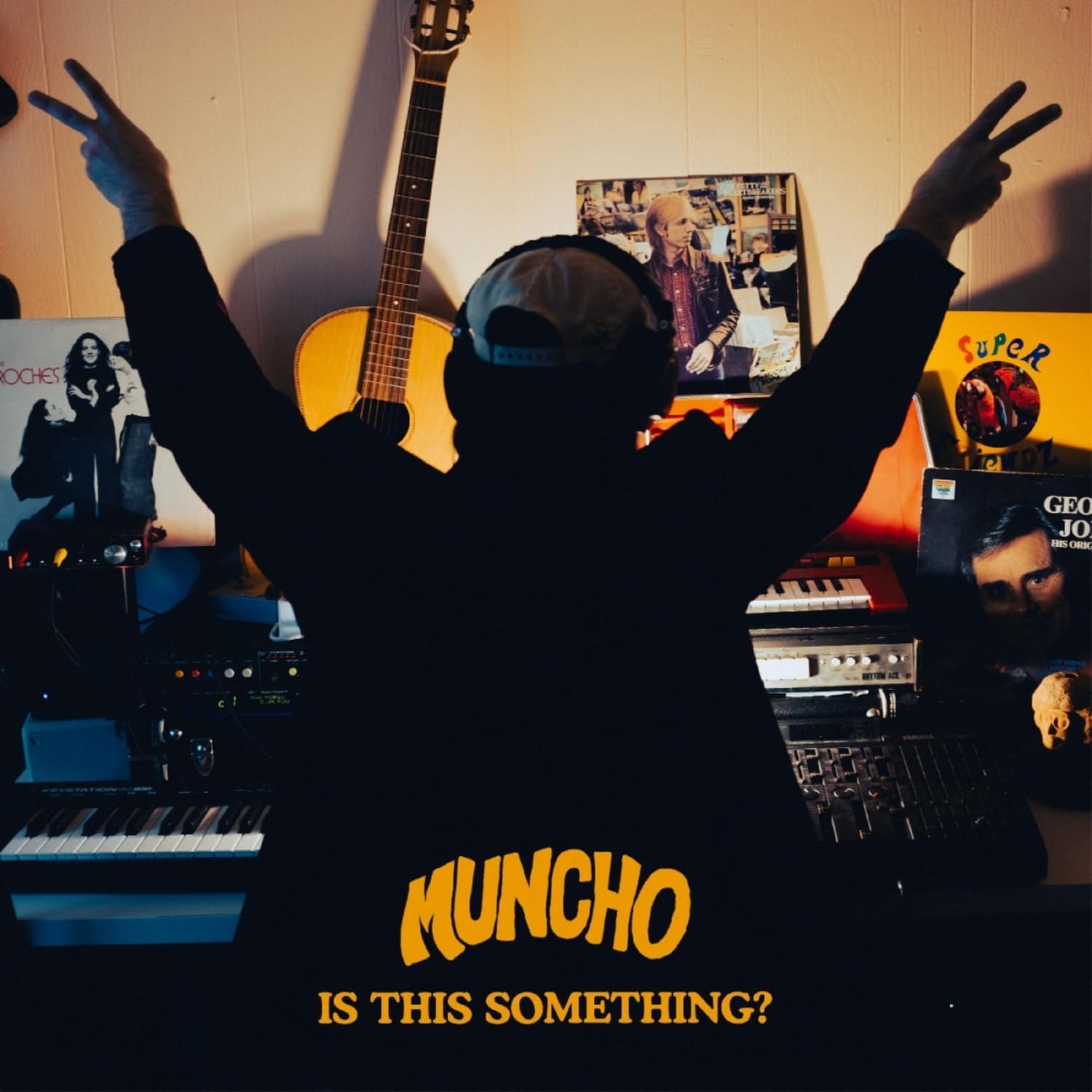 Muncho - IS THIS SOMETHING? 