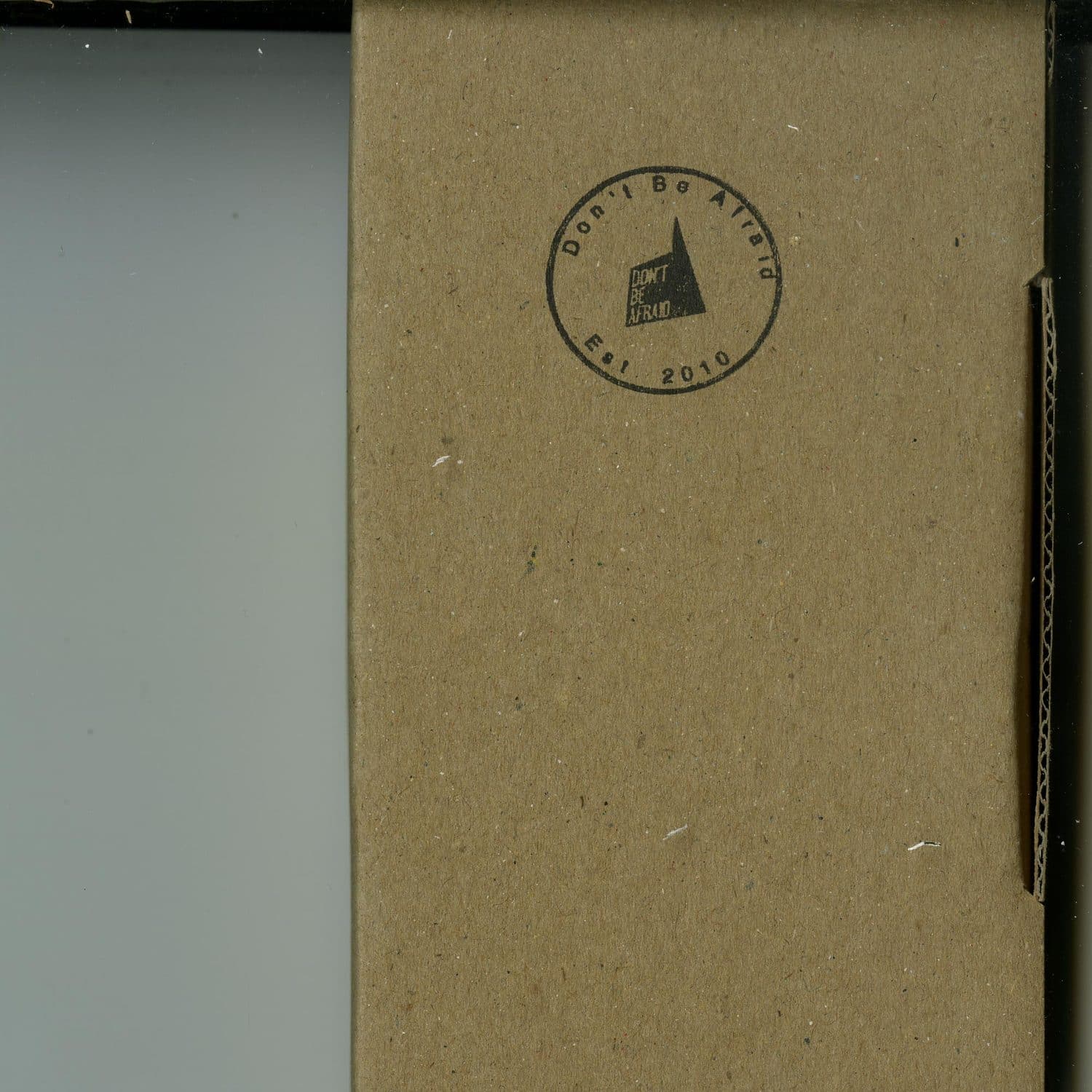 Halvtrak - DUST UNDER BRIDGES EP