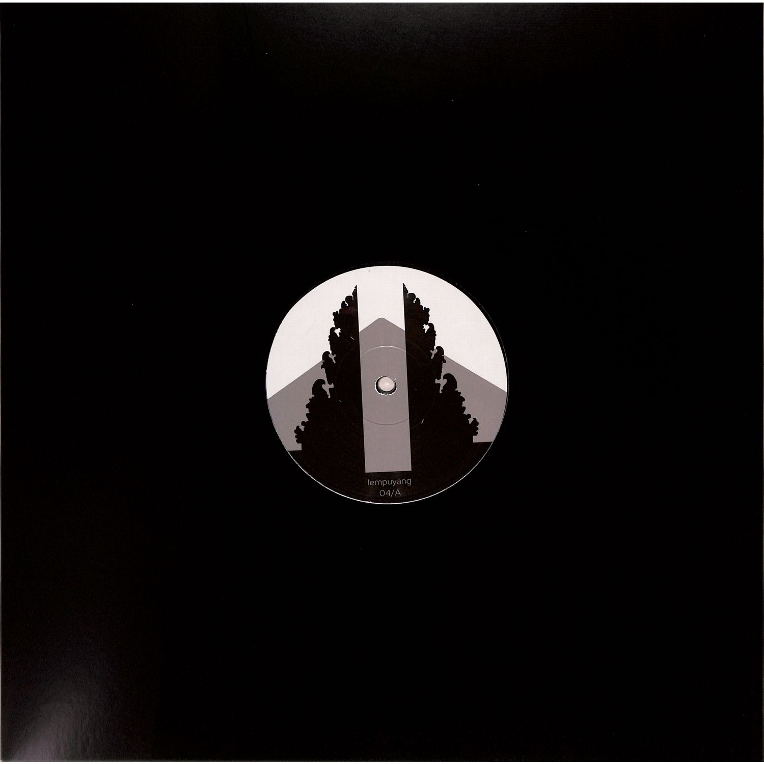 Adria Duch - FEEL NO HATE 