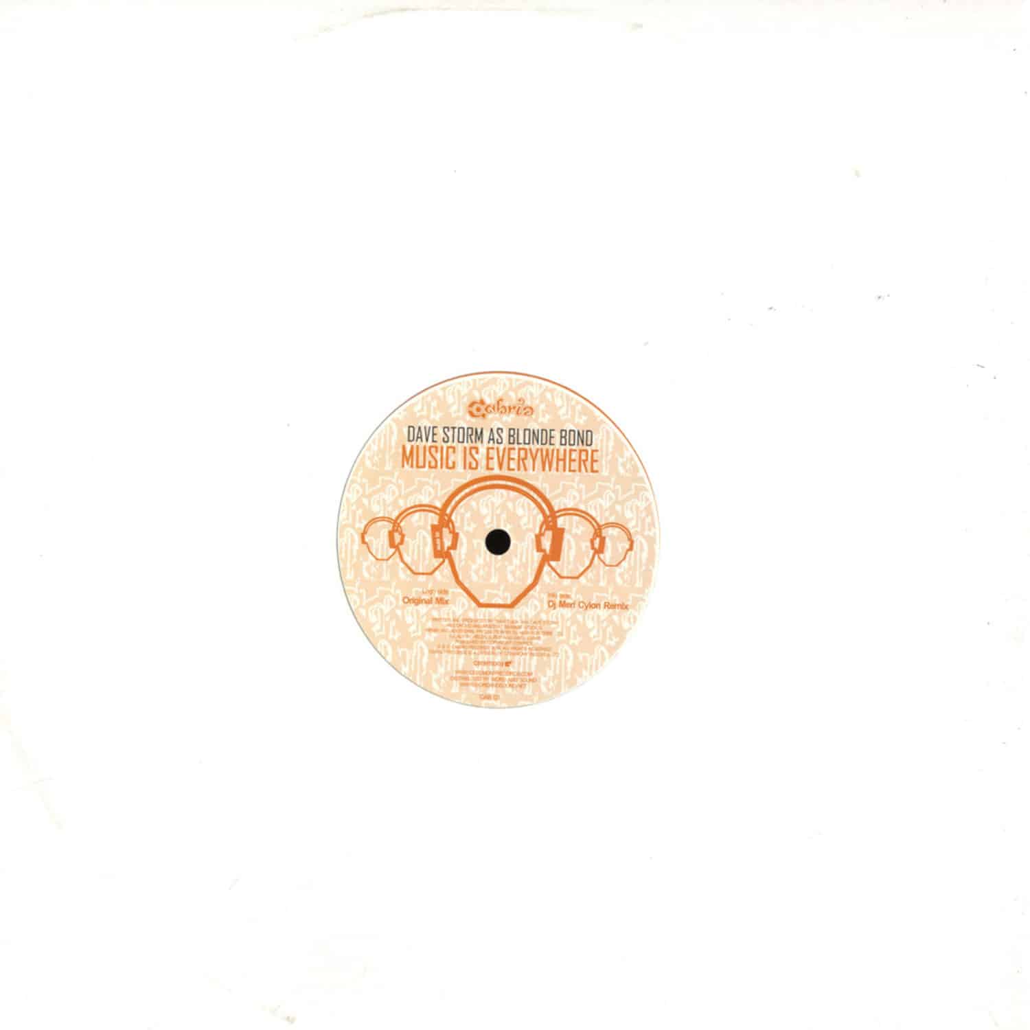 David Storm As Blond Blond - MUSIC IS EVERYWHERE