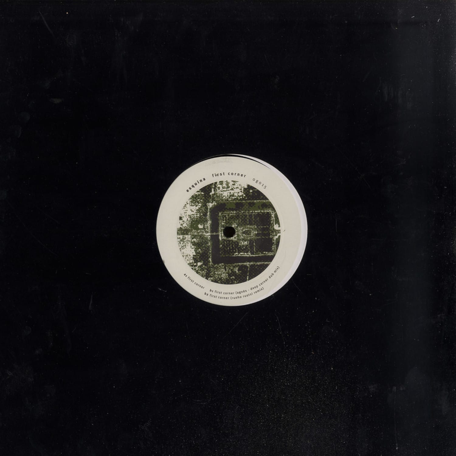 Esquina - FIRST CORNER