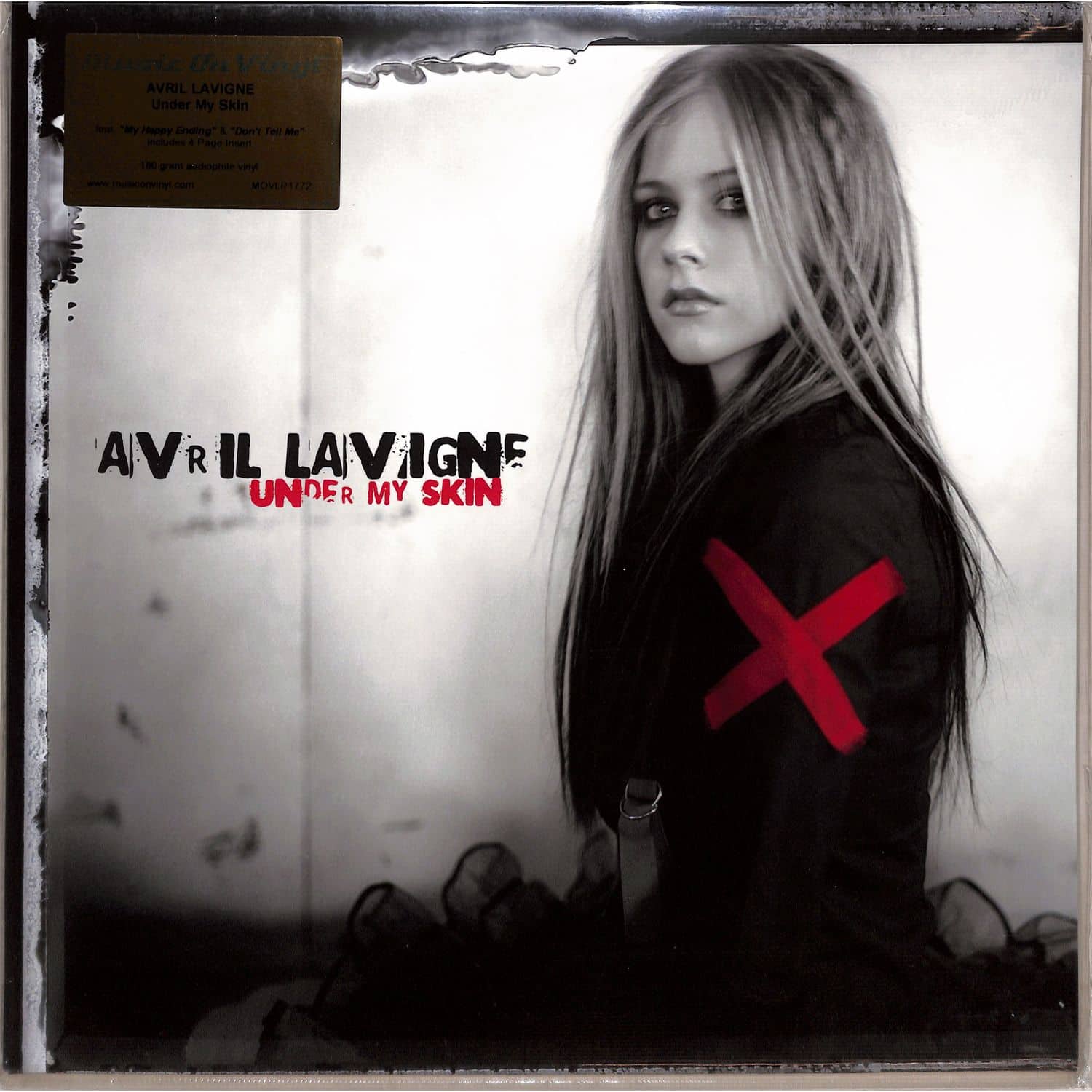 Avril Lavigne - UNDER MY SKIN 