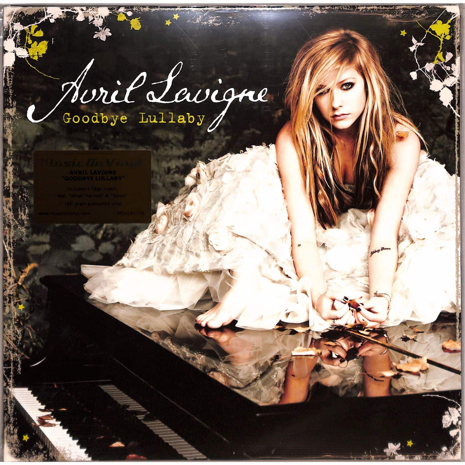 Avril Lavigne - GOODBYE LULLABY 