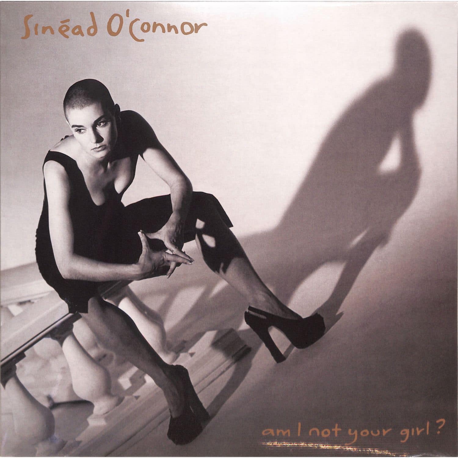 Sinead O connor - AM I NOT YOUR GIRL? 