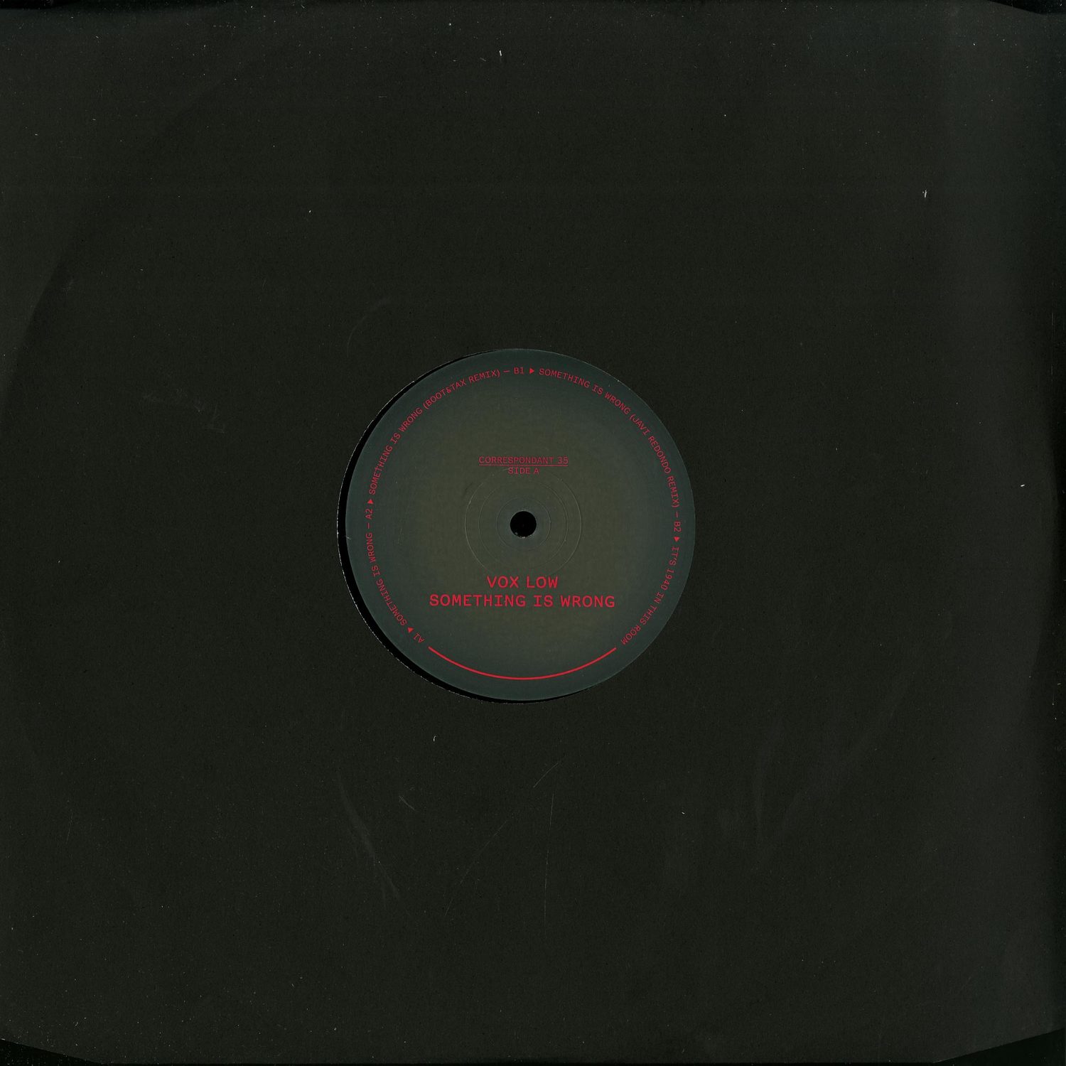 Vox Low - SOMETHING IS WRONG