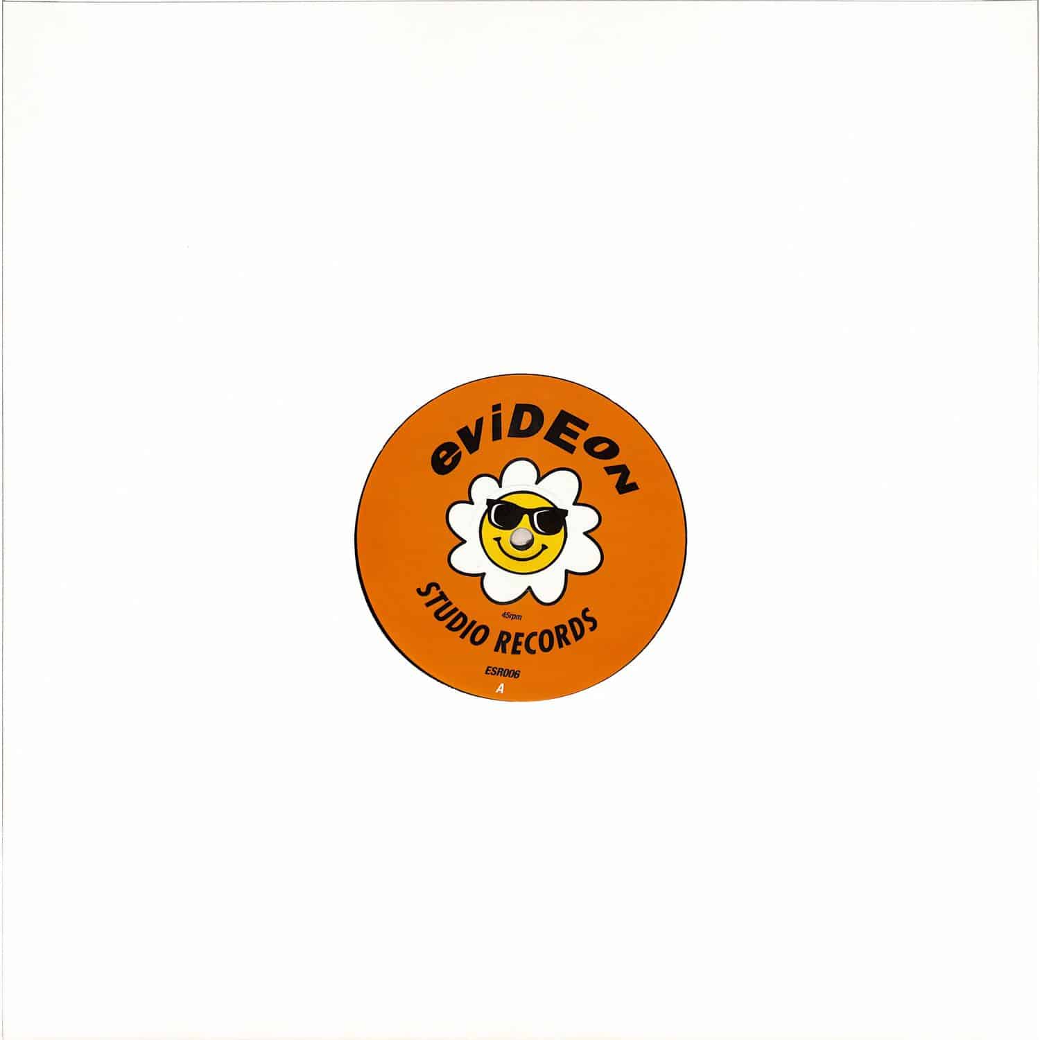 Maximilian - MIKROKOSMOS EP 6