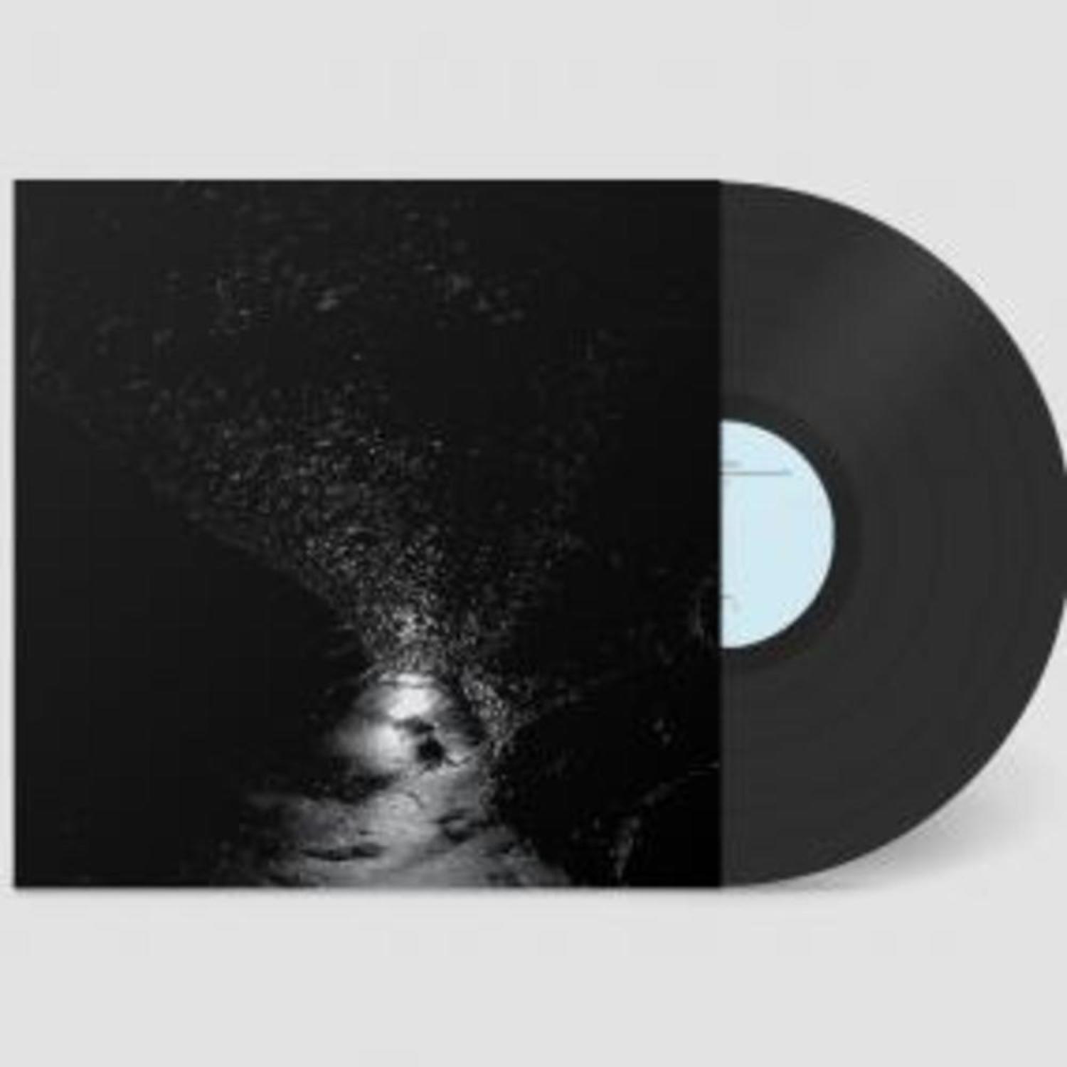 Gigi Masib - IMPLODENDO IN UNA ACCECANTE OSCURITA