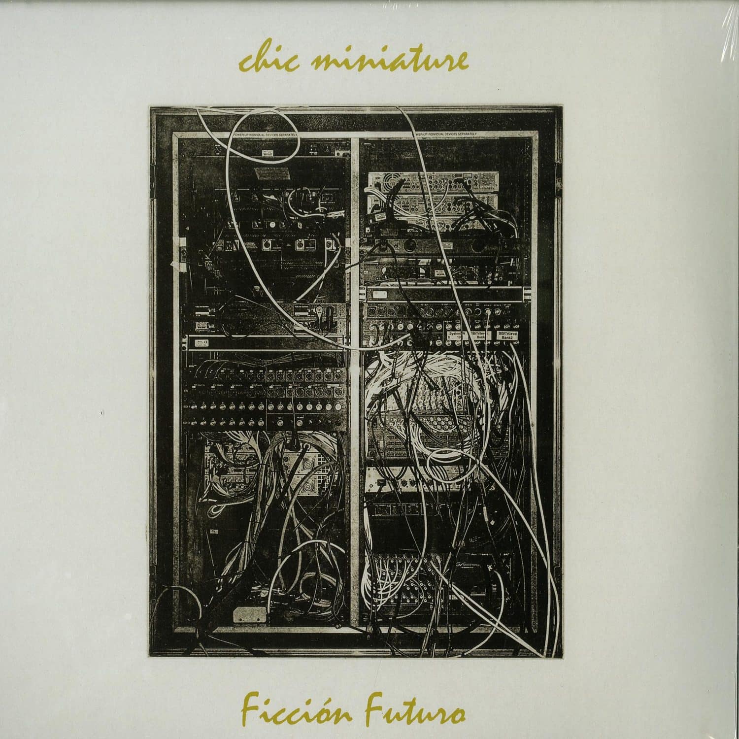 Chic Miniature - FICCION FUTURO 