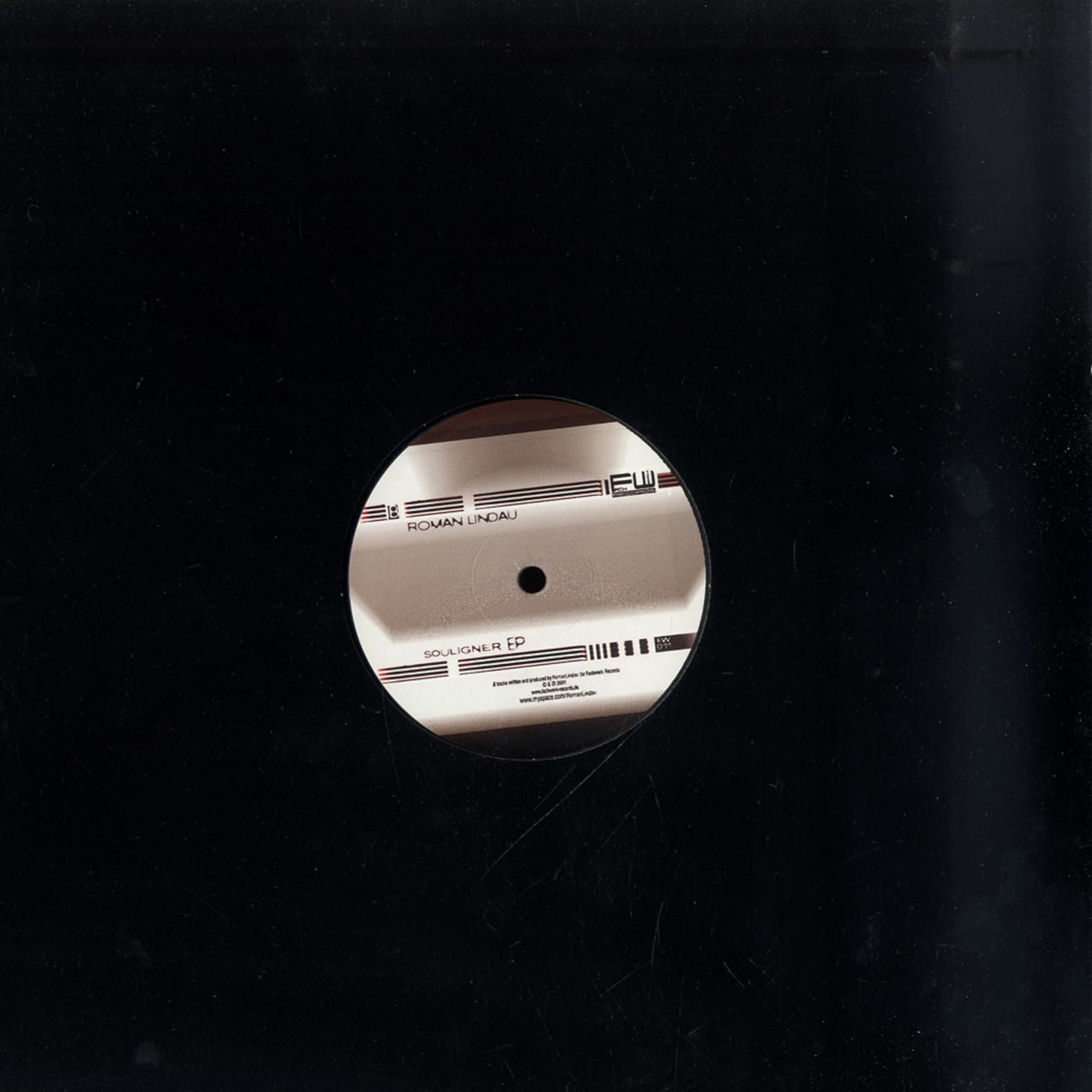 Roman Lindau - SOULIGNER