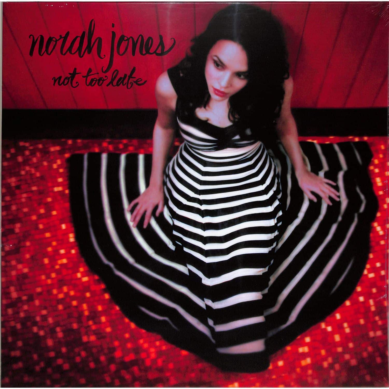 Norah Jones - NOT TOO LATE 