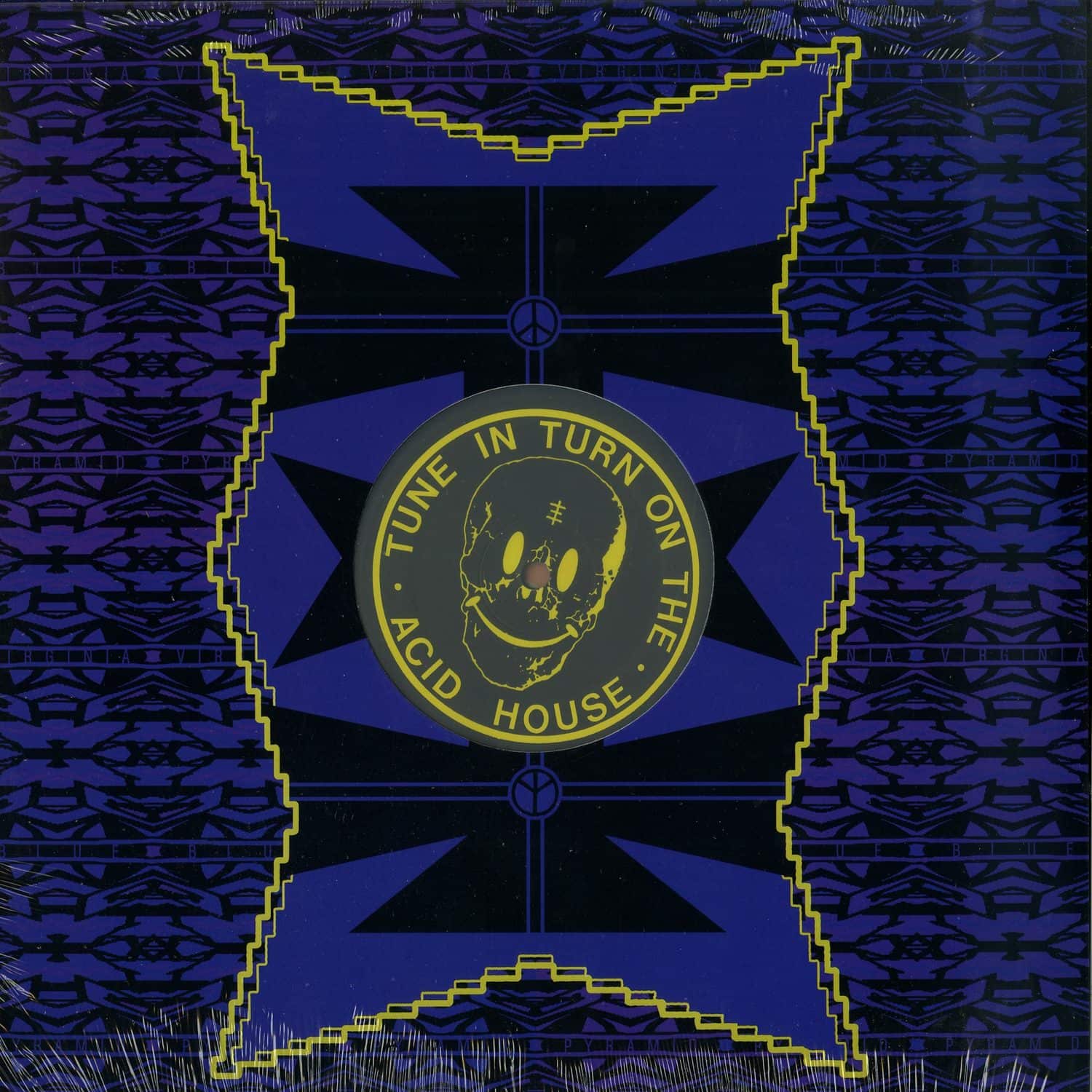 Virginia - BLUE PYRAMID 