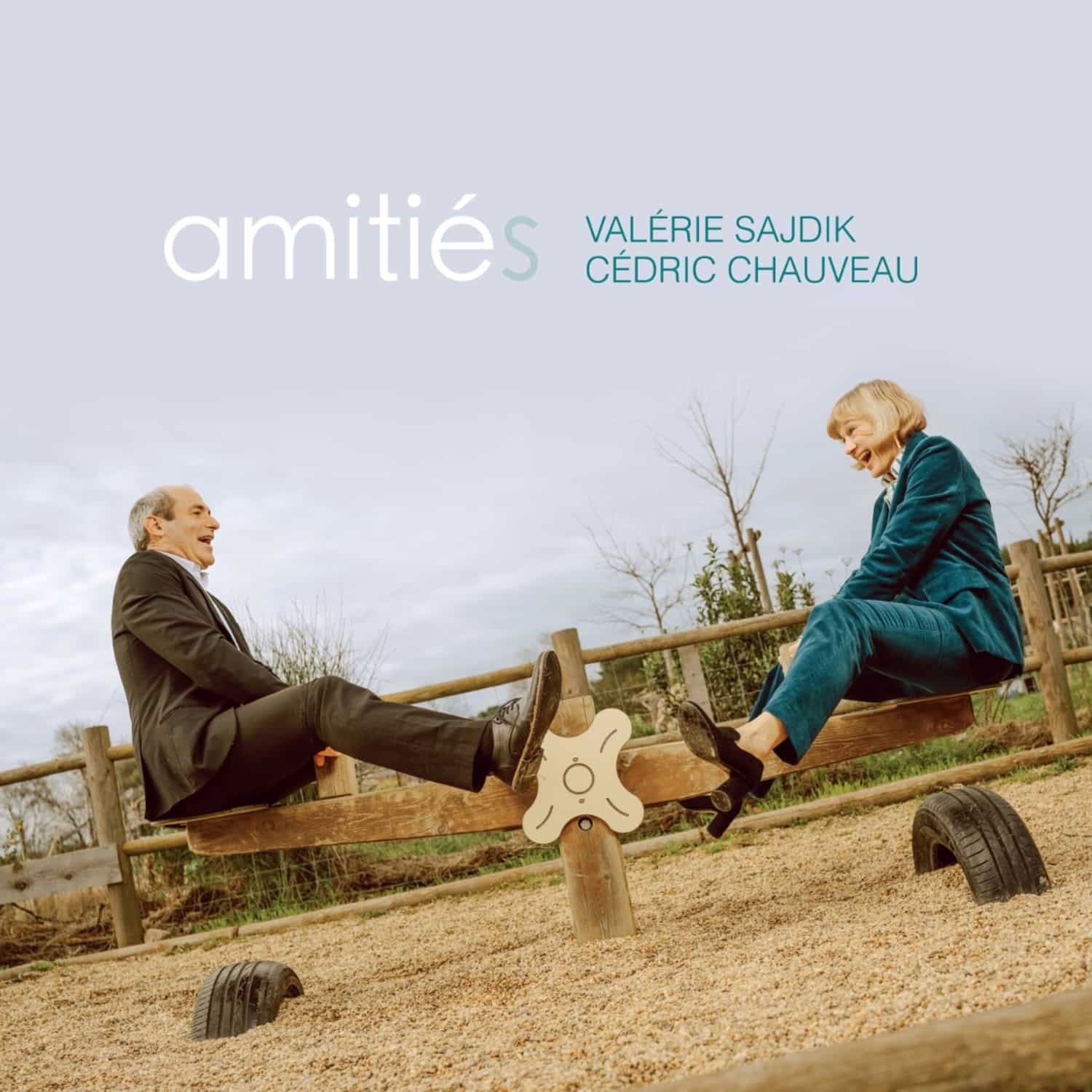 Valerie Sajdik / Cedric Chauveau - AMITIES 