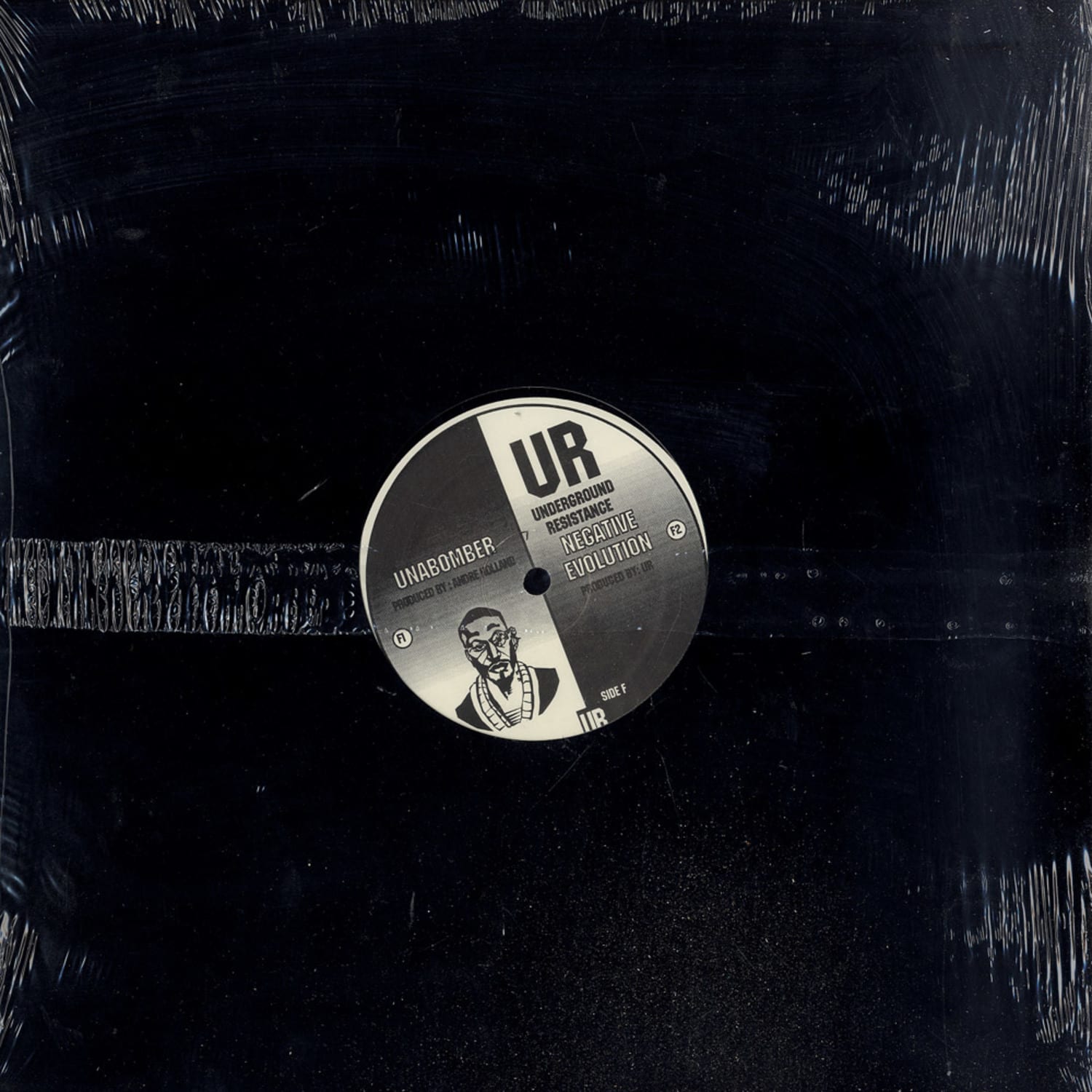 Underground Resistance - INTERSTELLAR FUGITIVES 