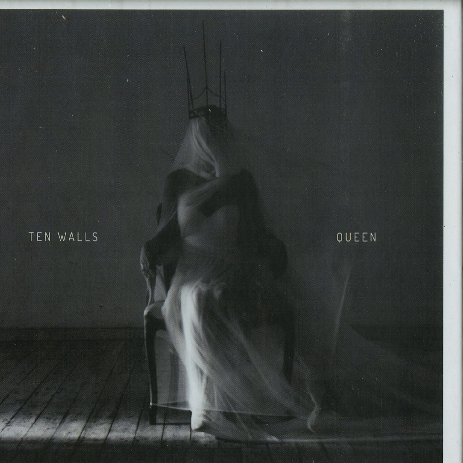 Ten Walls - Queen 