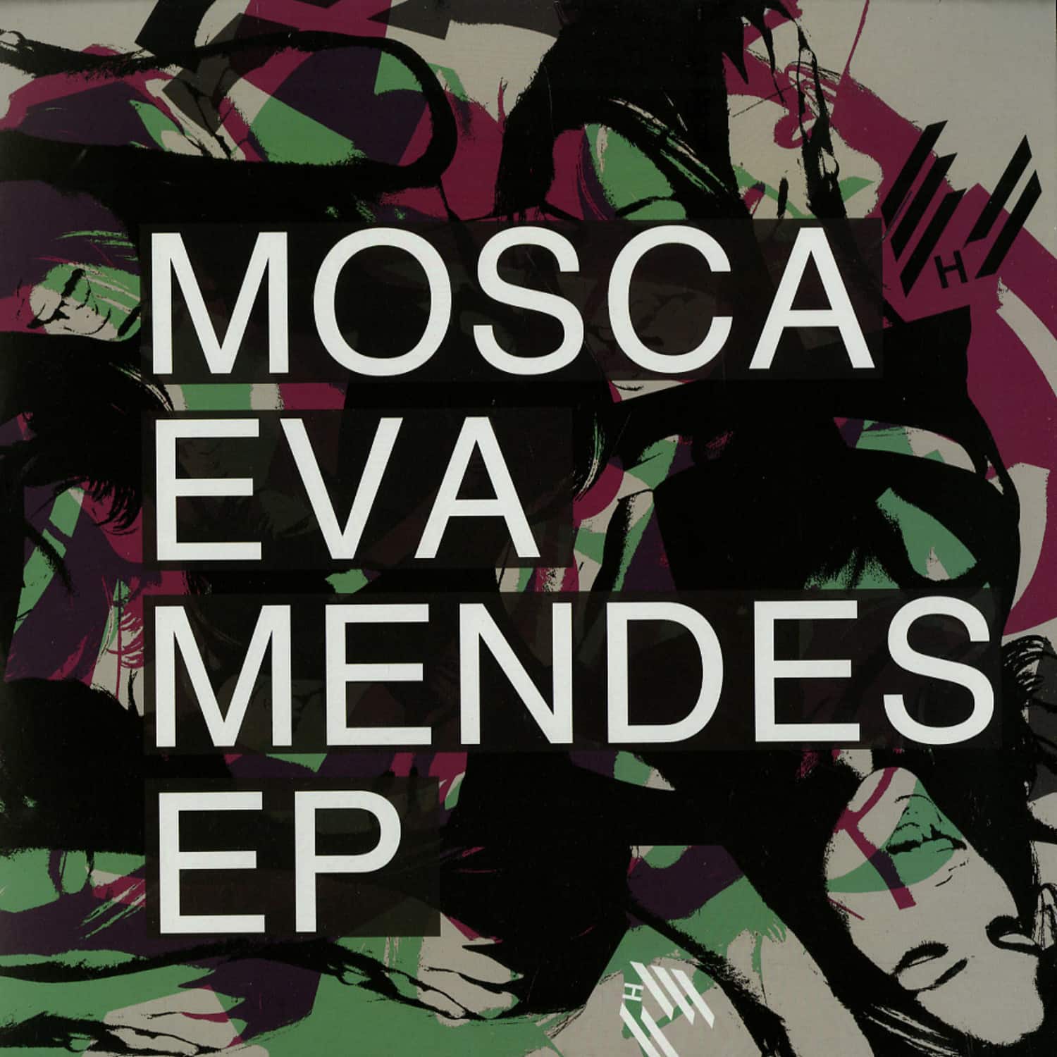 Mosca - EVA MENDES