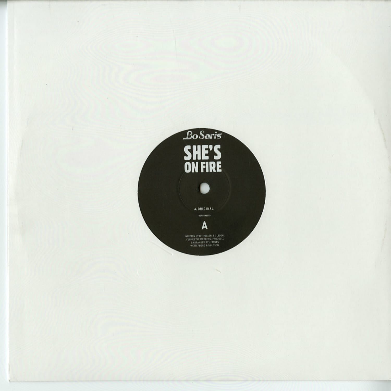 Bo Saris - SHES ON FIRE