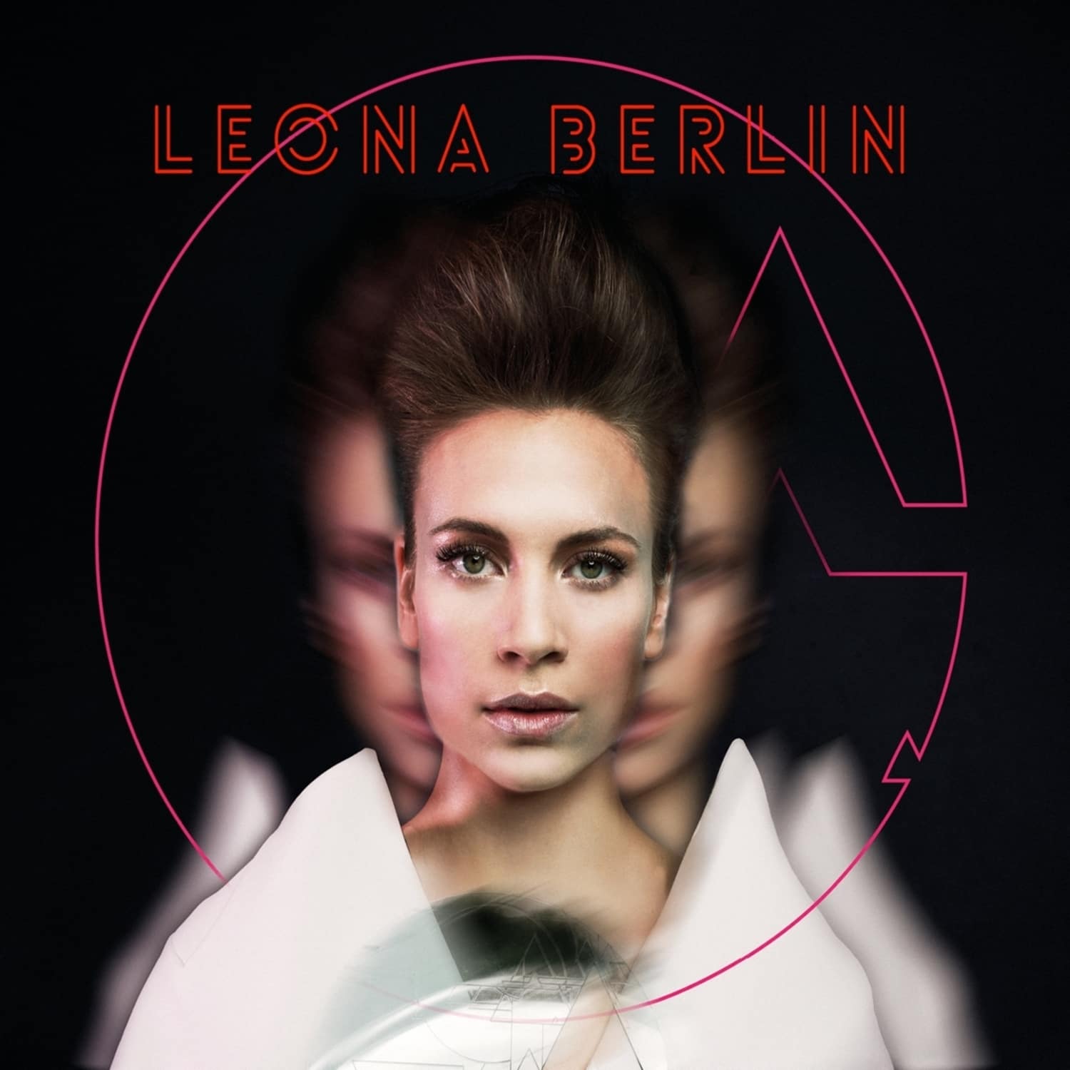 Leona Berlin - LEONA BERLIN 